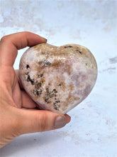 Load image into Gallery viewer, Pink Amethyst Heart - IND028