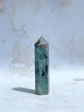 Load image into Gallery viewer, Fluorite Tower - IND129
