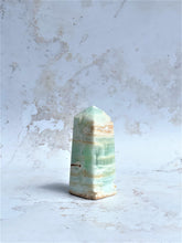 Load image into Gallery viewer, Caribbean Calcite Tower - IND173

