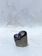 Load image into Gallery viewer, Amethyst Freeform - IND236
