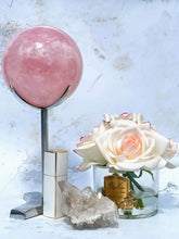 Load image into Gallery viewer, Rose Quartz Sphere - IND031
