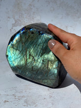 Load image into Gallery viewer, Labradorite Freeform - IND044
