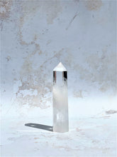 Load image into Gallery viewer, Clear Quartz Tower - IND070
