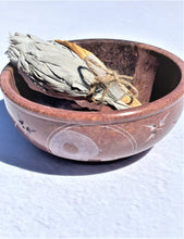 Load image into Gallery viewer, Soapstone Smudge Bowl - Ying Yang
