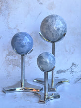 Load image into Gallery viewer, Tall Crystal Claw Stand - (Silver)
