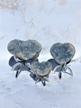 Load image into Gallery viewer, Crystal Claw Stand - (Silver)
