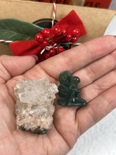Load image into Gallery viewer, Crystal CHRISTMAS Pack 17
